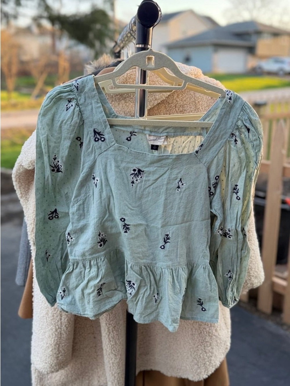 Universal Thread Light Green Floral Peasant Blouse with Ruffle Hem